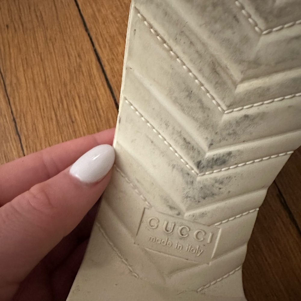 GUCCI RUBBER SANDALS - Picture 3 of 3